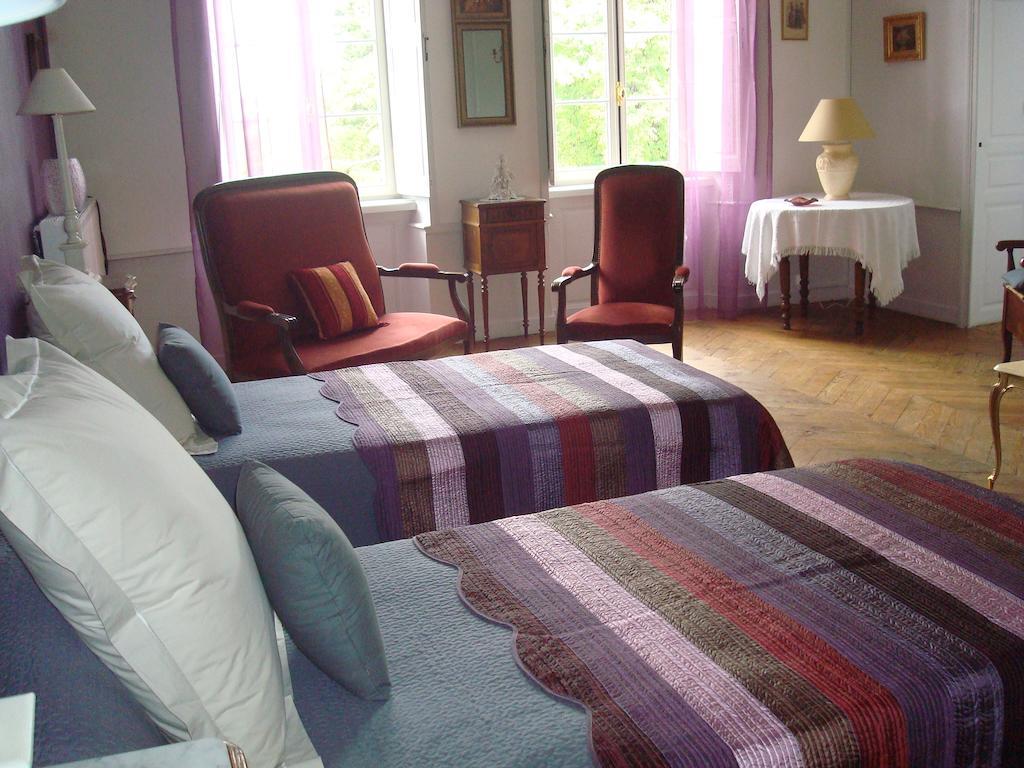 Bed and Breakfast Chateau De Bourrassol Menetrol Номер фото