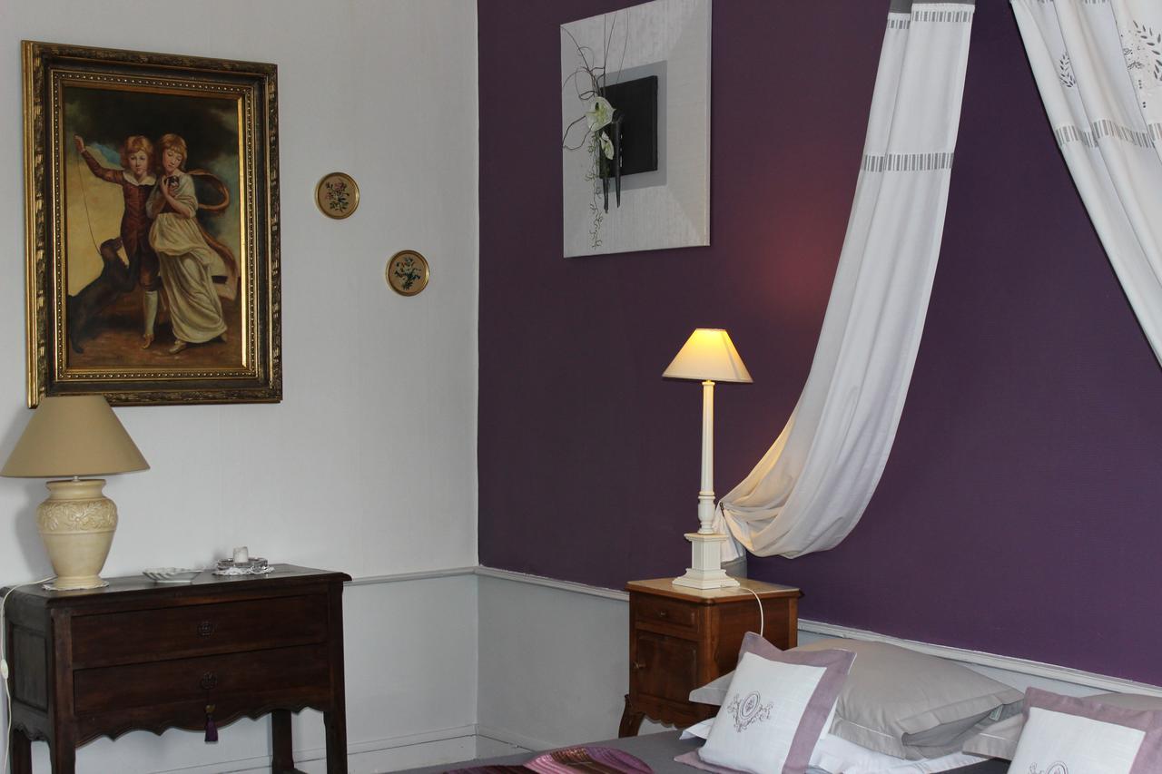Bed and Breakfast Chateau De Bourrassol Menetrol Екстер'єр фото